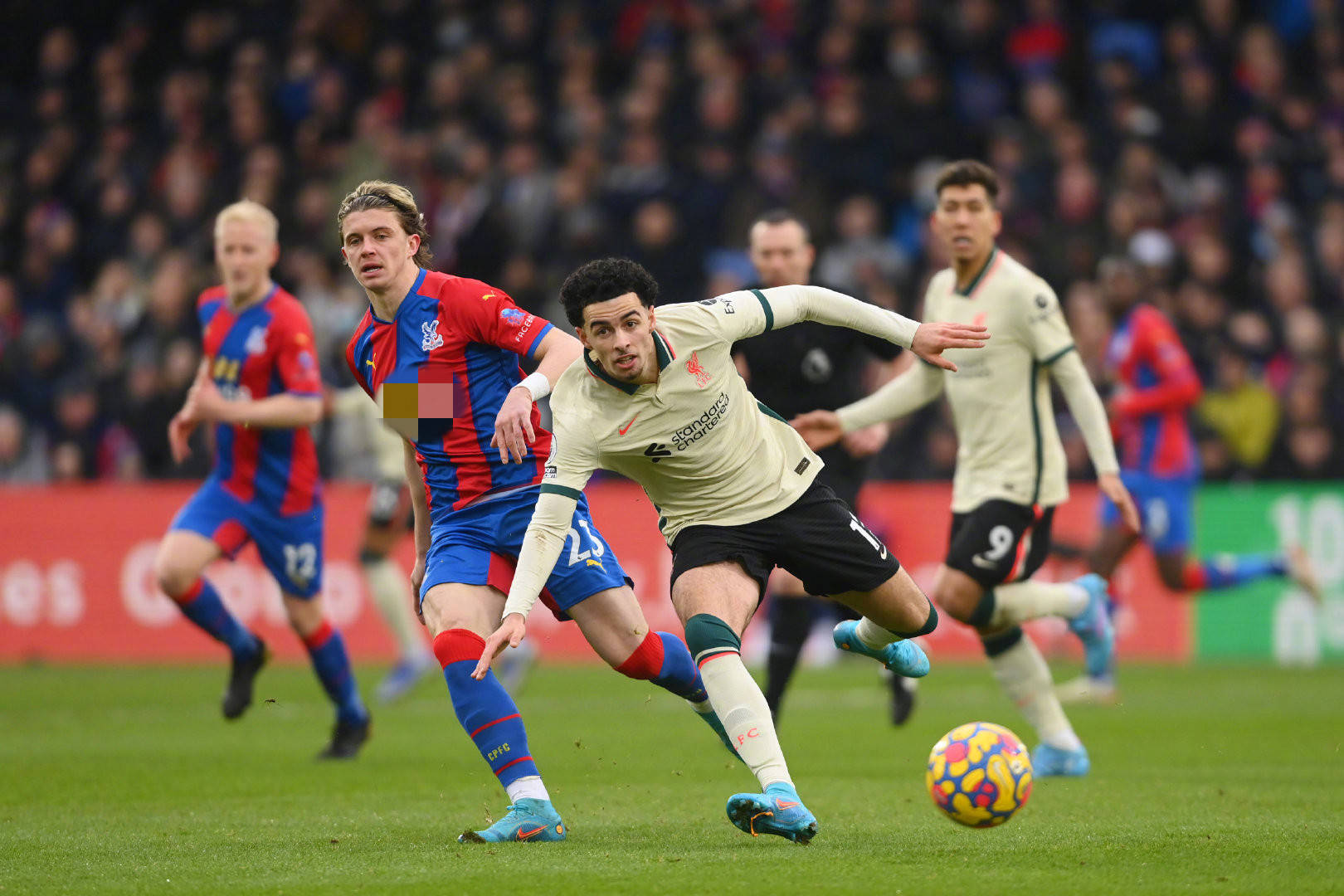 士兵们给予 士兵们给予