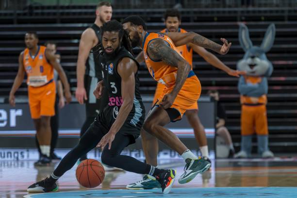 德斯和谢尔 德斯和谢尔